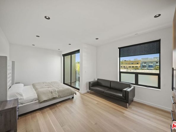 212 Bay Street 101, Santa Monica CA 90405