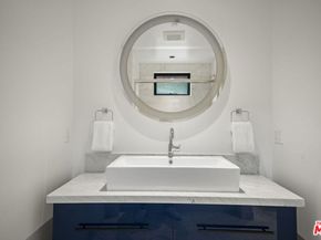 212 Bay Street 101, Santa Monica CA 90405