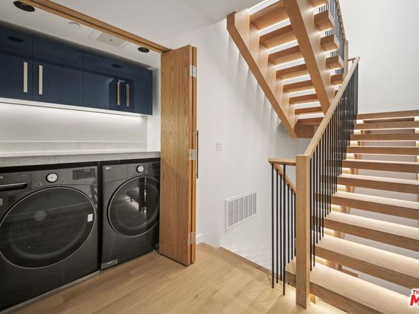 212 Bay Street 101, Santa Monica CA 90405