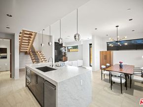 212 Bay Street 101, Santa Monica CA 90405