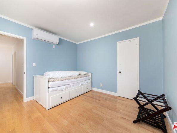 933 17th Street 14, Santa Monica CA 90403