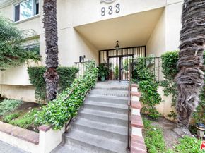 933 17th Street 14, Santa Monica CA 90403