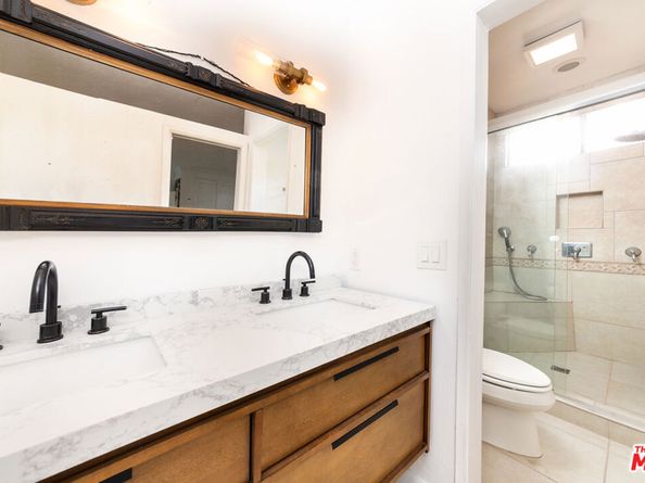 933 17th Street 14, Santa Monica CA 90403