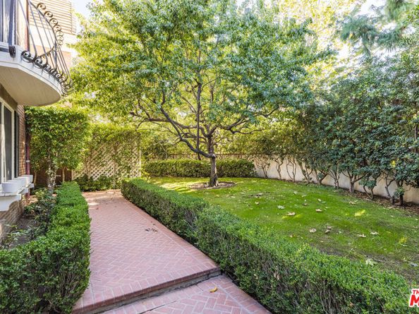 12386 Ridge Circle, Los Angeles CA 90049