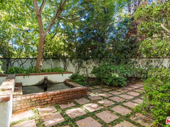 12386 Ridge Circle, Los Angeles CA 90049