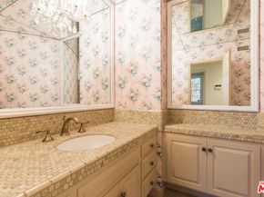 12386 Ridge Circle, Los Angeles CA 90049