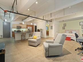 746 S Los Angeles Street 403, Los Angeles CA 90014