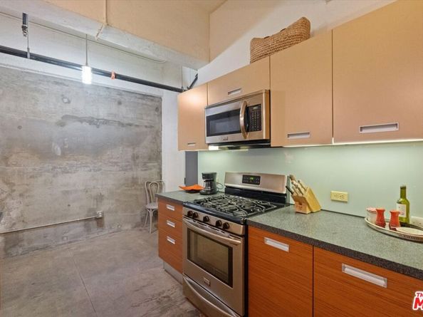 746 S Los Angeles Street 403, Los Angeles CA 90014
