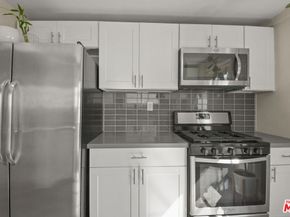 1656 S Rimpau Boulevard, Los Angeles CA 90019