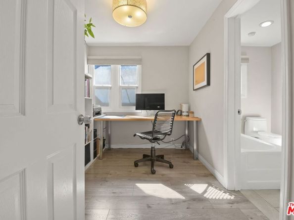 1656 S Rimpau Boulevard, Los Angeles CA 90019