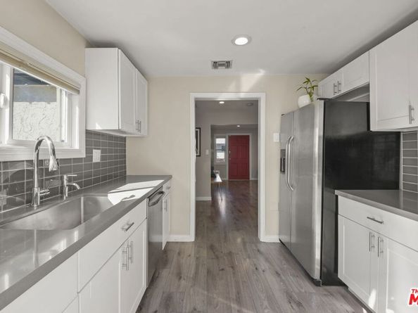 1656 S Rimpau Boulevard, Los Angeles CA 90019