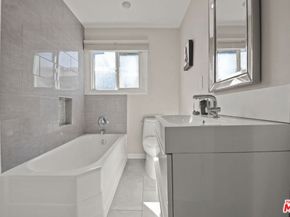 1656 S Rimpau Boulevard, Los Angeles CA 90019