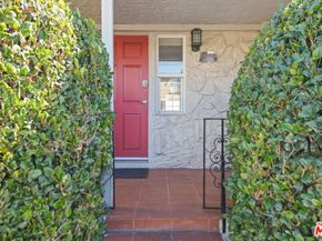 1656 S Rimpau Boulevard, Los Angeles CA 90019