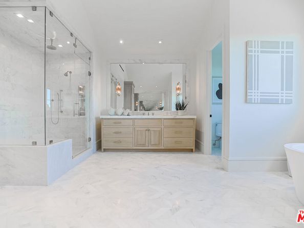 1072 Amalfi Drive, Pacific Palisades CA 90272