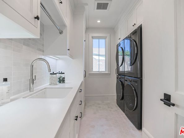 1072 Amalfi Drive, Pacific Palisades CA 90272