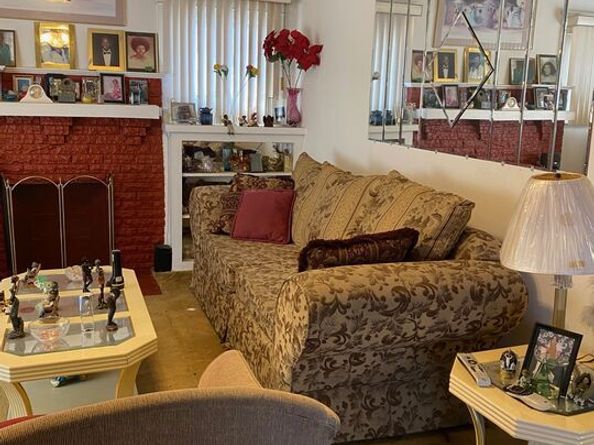 815 W 50th Street, Los Angeles CA 90037