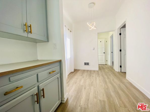 2200 S Normandie Avenue, Los Angeles CA 90007