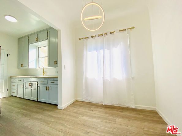 2200 S Normandie Avenue, Los Angeles CA 90007