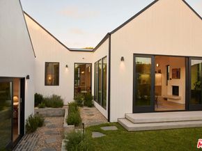 7841 Stewart Avenue, Los Angeles CA 90045