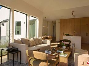 7841 Stewart Avenue, Los Angeles CA 90045