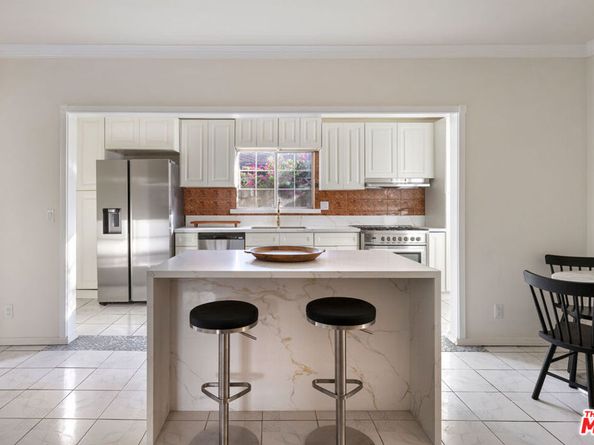 1222 N Virgil Avenue, Los Angeles CA 90029