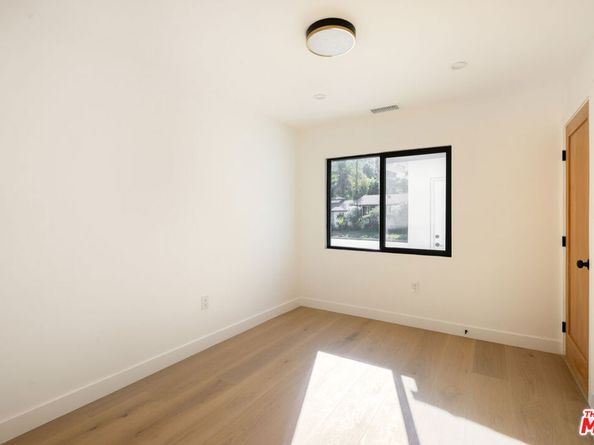 3744 Vineland Avenue, Studio City CA 91604