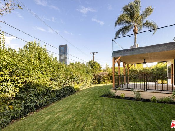 3744 Vineland Avenue, Studio City CA 91604