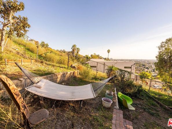 3634 Roseview Avenue, Los Angeles CA 90065