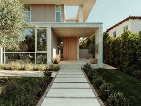 634 Moreno Avenue, Los Angeles CA 90049