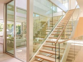 634 Moreno Avenue, Los Angeles CA 90049