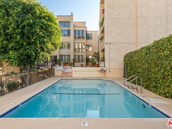 14521 Benefit Street 307, Sherman Oaks CA 91403