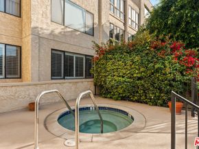 14521 Benefit Street 307, Sherman Oaks CA 91403