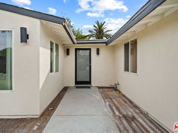 20308 Mobile Street, Winnetka CA 91306