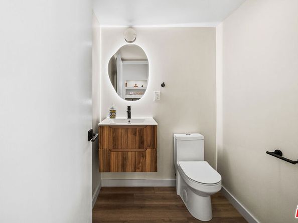 20308 Mobile Street, Winnetka CA 91306