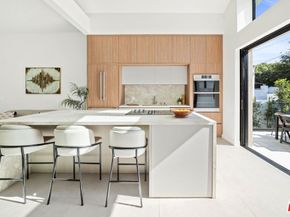 8982 Norma Place, West Hollywood CA 90069