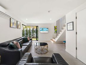 8982 Norma Place, West Hollywood CA 90069