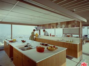 1635 Woods Drive, Los Angeles CA 90069