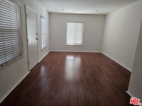 1824 S Wilton Place, Los Angeles CA 90019