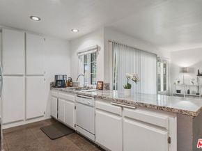 3867 Thorncroft Lane B, Inglewood CA 90305