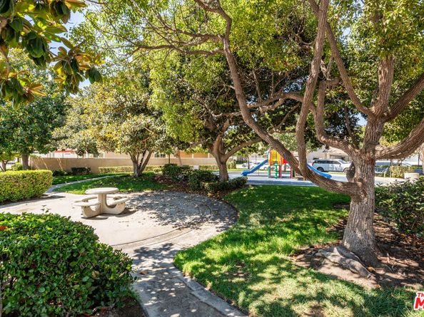 3867 Thorncroft Lane B, Inglewood CA 90305