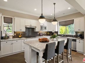 4964 Hydepark Drive, Agoura Hills CA 91301