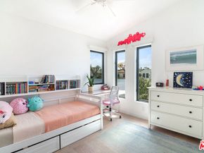 2843 S Holt Avenue, Los Angeles CA 90034