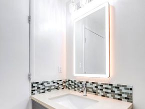 966 S St Andrews Place 104, Los Angeles CA 90019