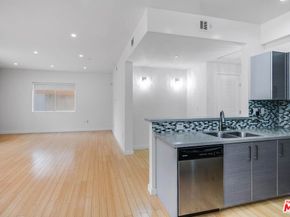 966 S St Andrews Place 104, Los Angeles CA 90019