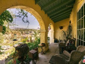 3916 Scandia Way, Los Angeles CA 90065