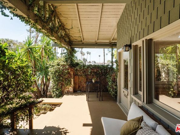 1401 N Coronado Street, Los Angeles CA 90026