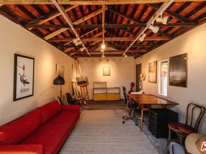 2915 S Budlong Avenue, Los Angeles CA 90007