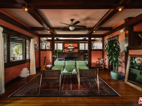2915 S Budlong Avenue, Los Angeles CA 90007