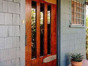 2915 S Budlong Avenue, Los Angeles CA 90007