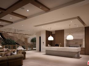 1360 Laurel Way, Beverly Hills CA 90210